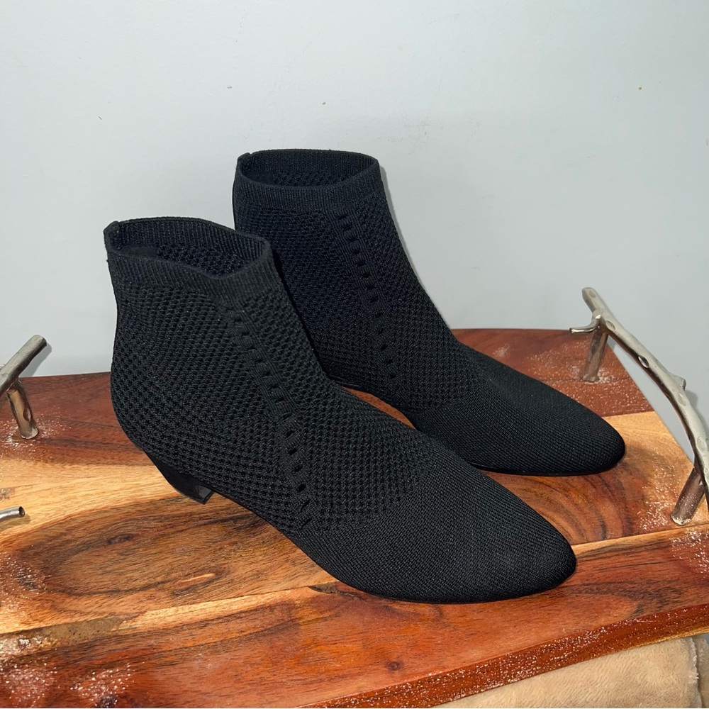 Eileen Fisher Black Stretch Knit Sock Ankle Booties 6.5 Pointed Toe - Picture 3 of 6